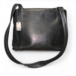 Nine West Black leather shoulder Purse